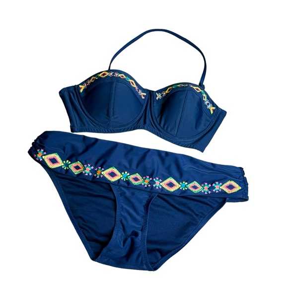 Jessica Simpson Other - Navy embroidered bikini Jessica Simpson size large